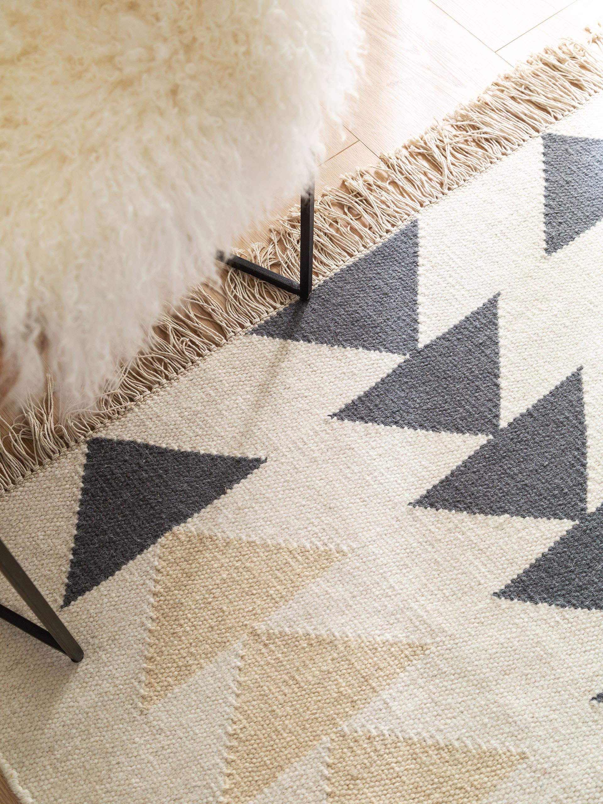 Kilim tissé à la main Vince Ivoire