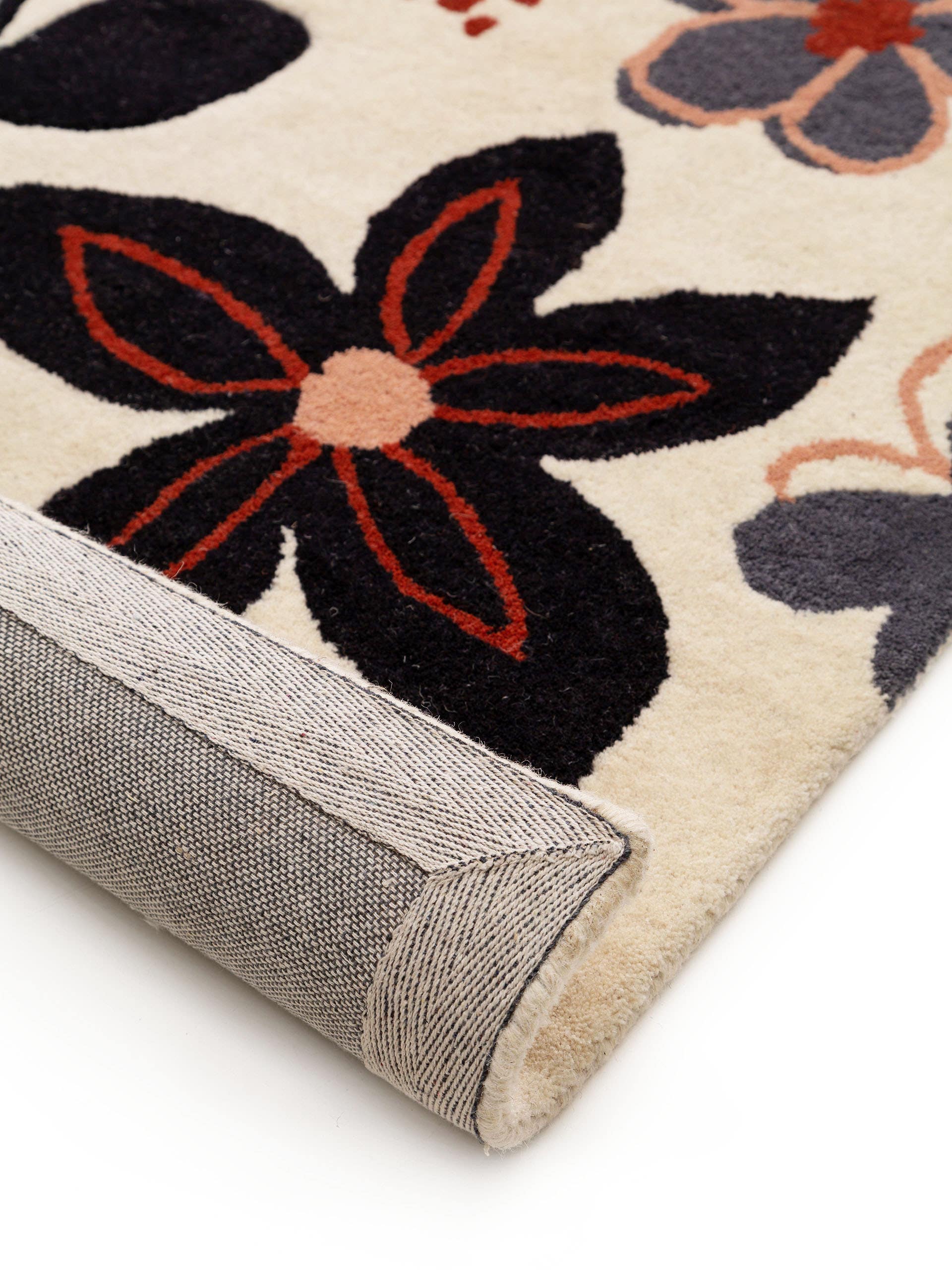 Tapis en laine fleuri