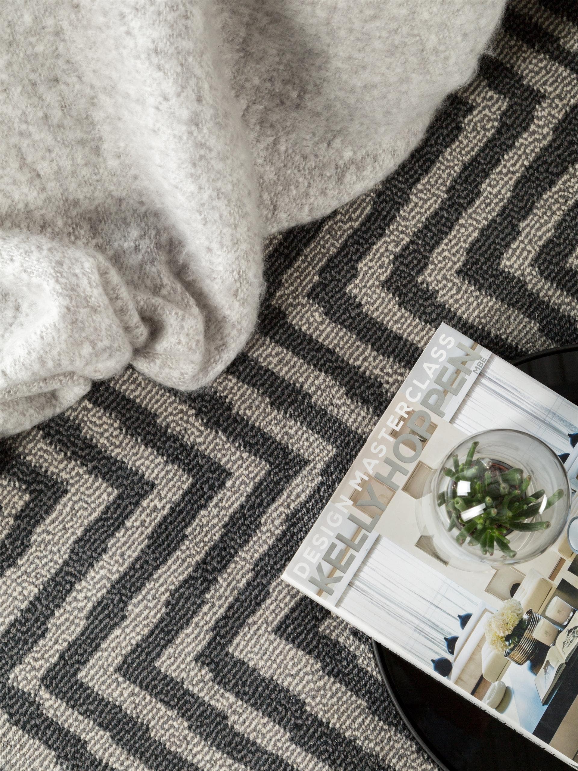 Tapis en laine Nesta anthracite