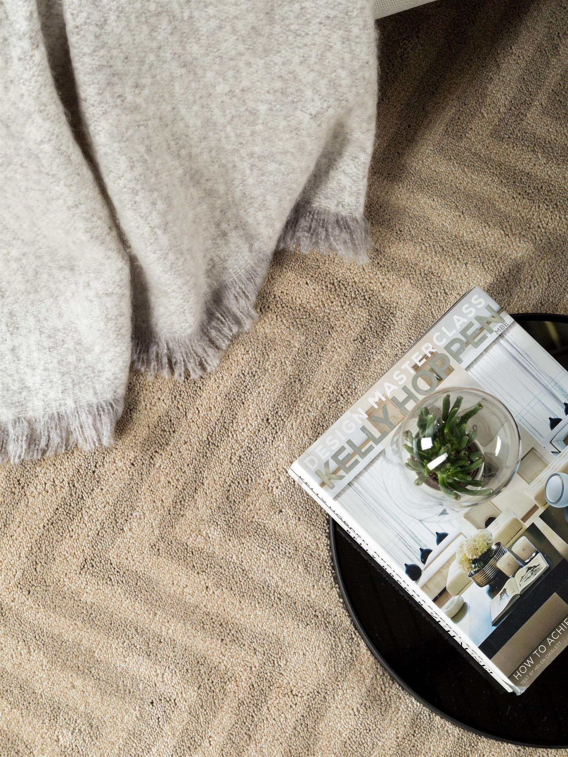 Tapis en laine Nesta anthracite