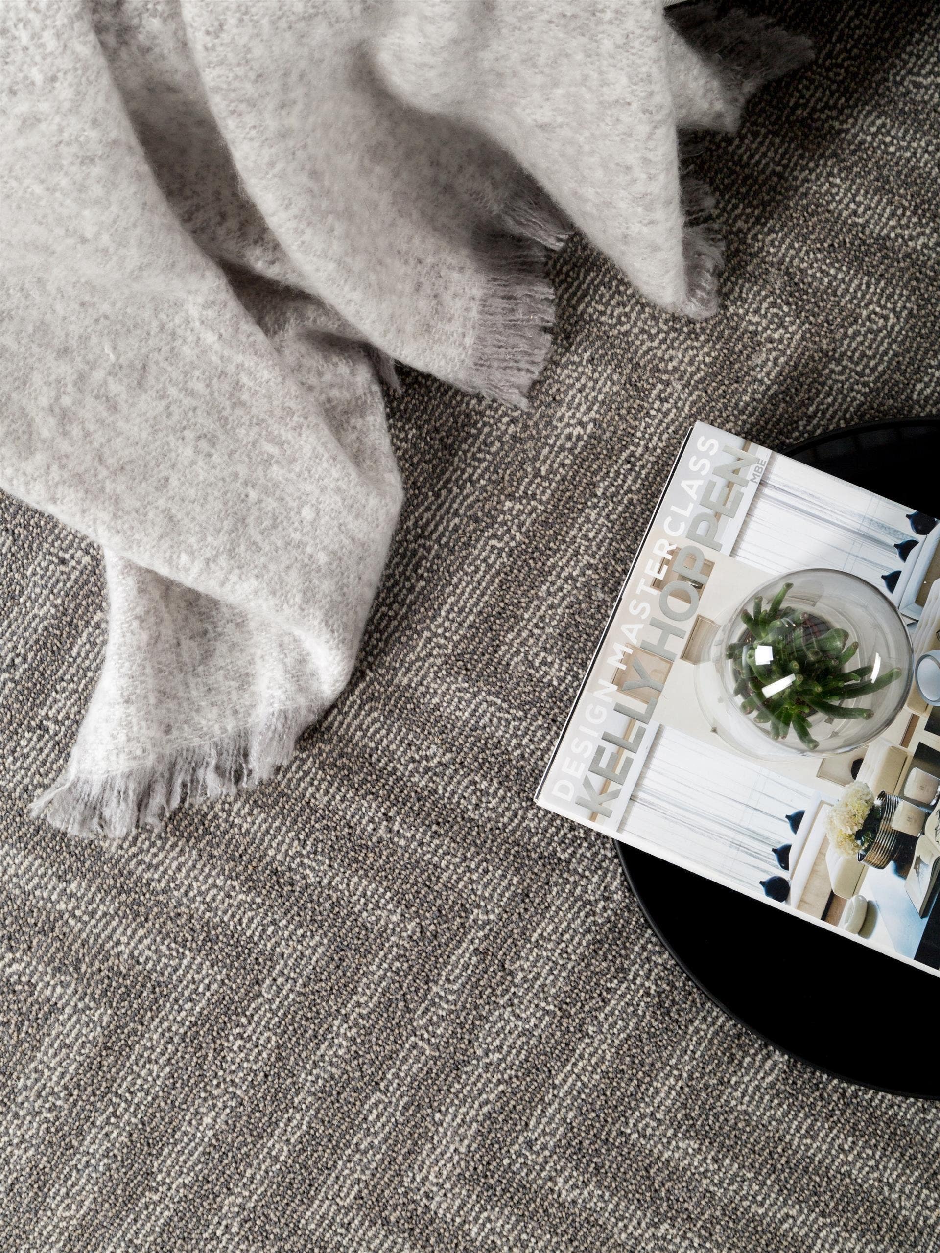 Tapis en laine Nesta anthracite