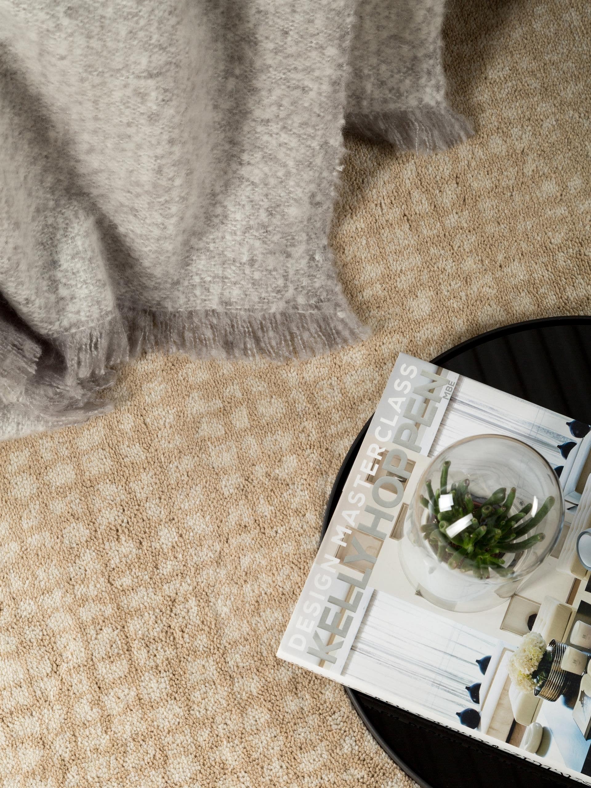 Tapis en laine Nesta gris clair