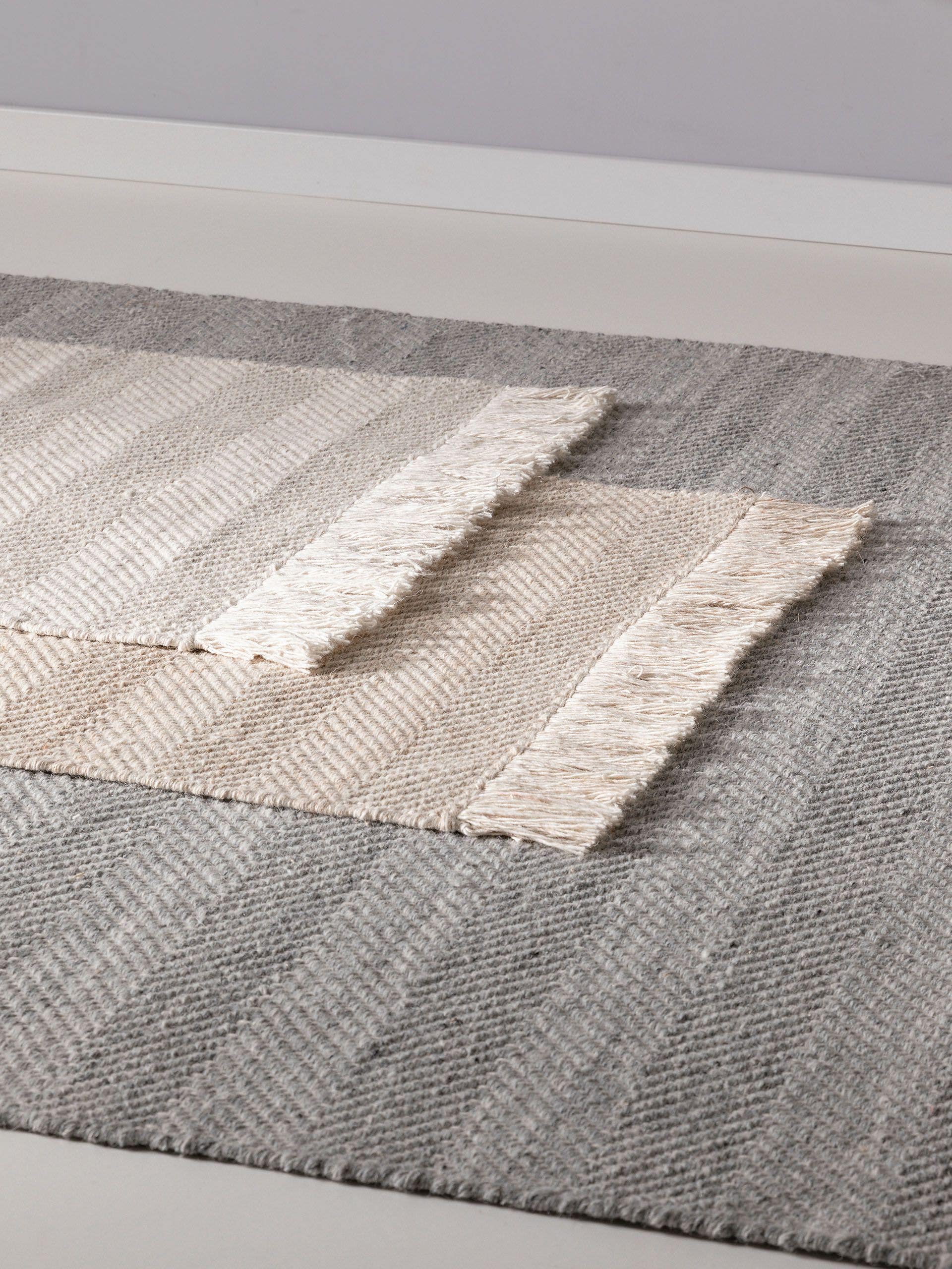 Tapis en laine Lars gris clair