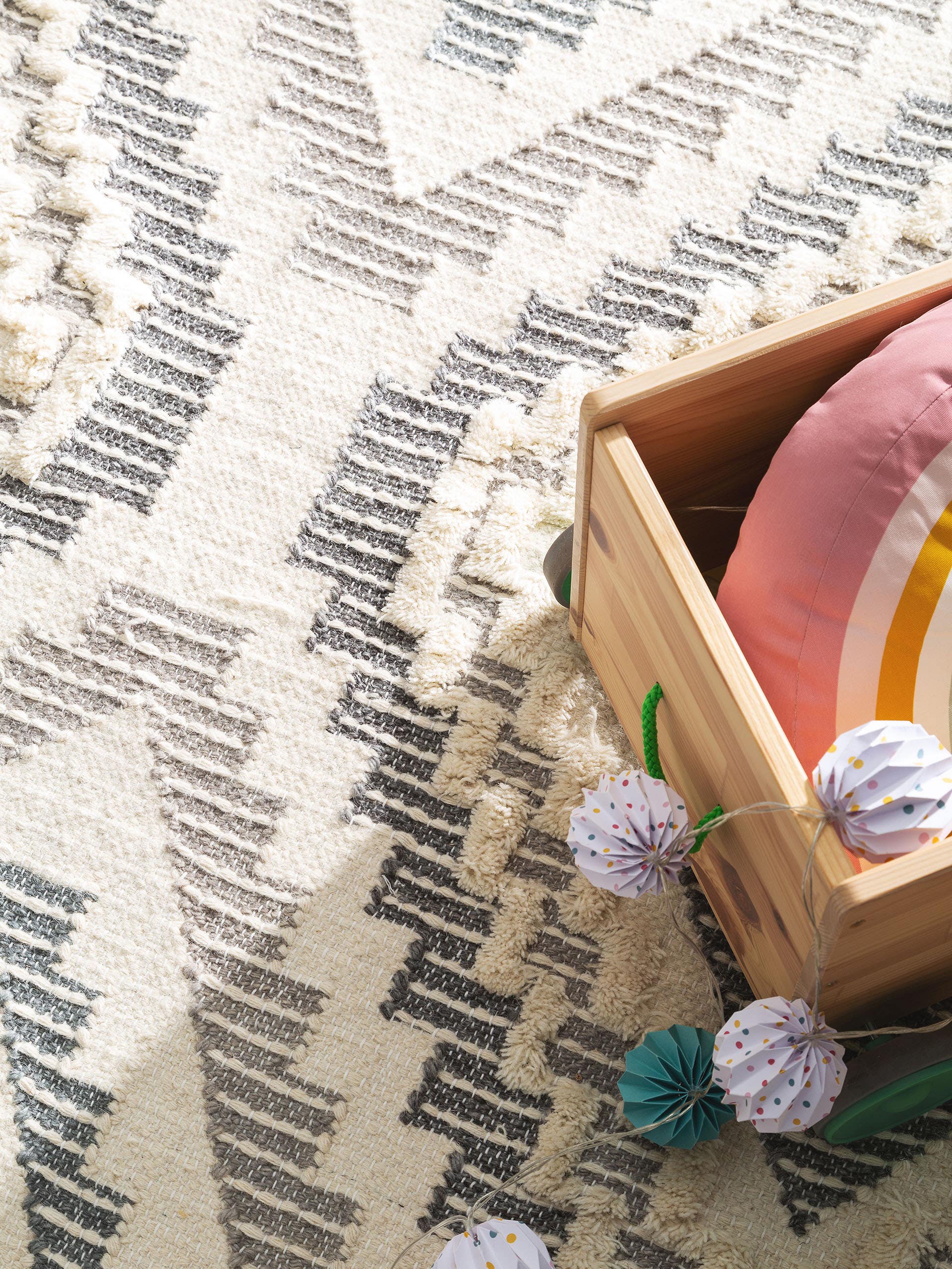 Tapis en laine Wanda gris foncé