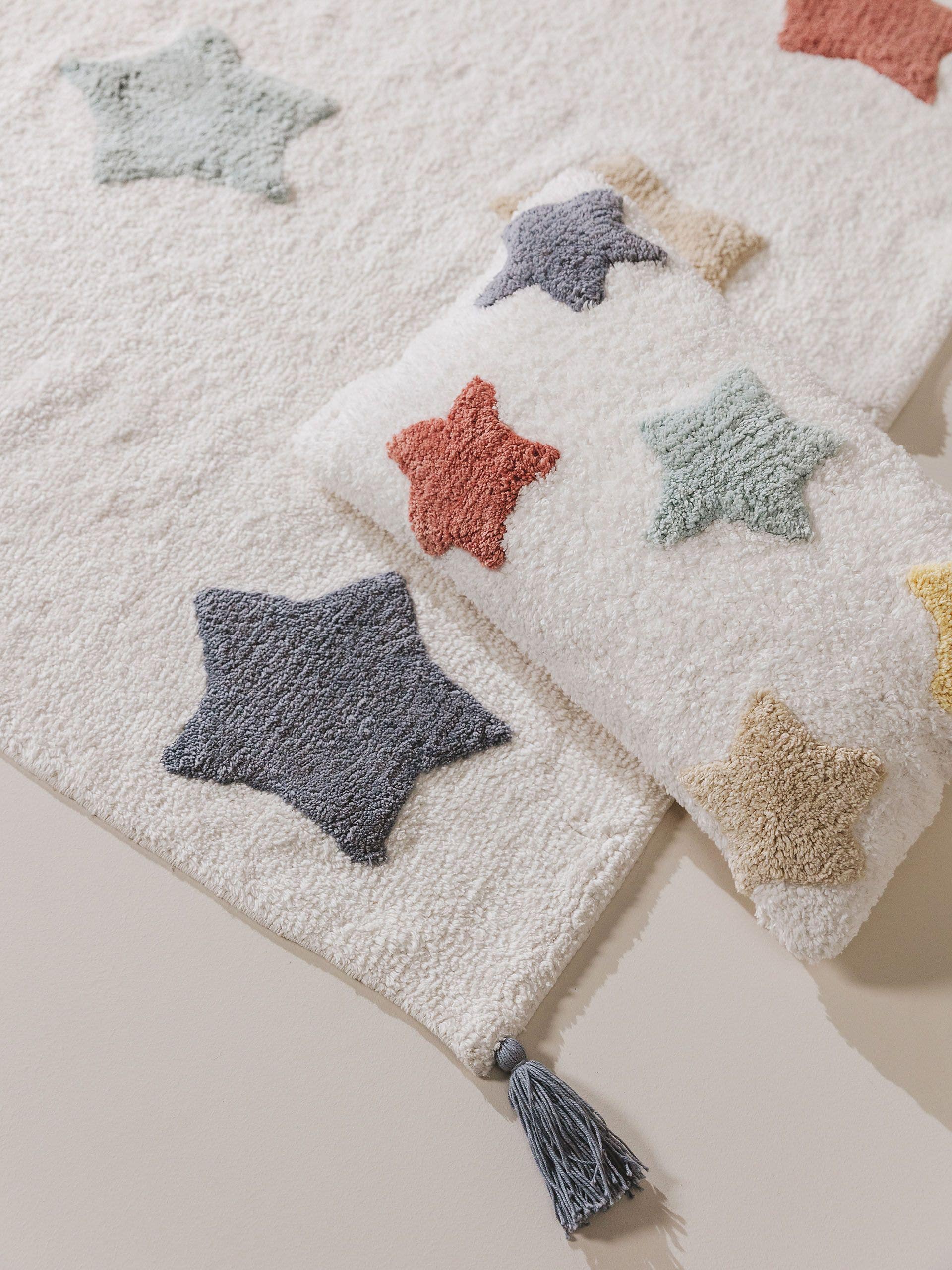 Waschbarer Kinderteppich Stars