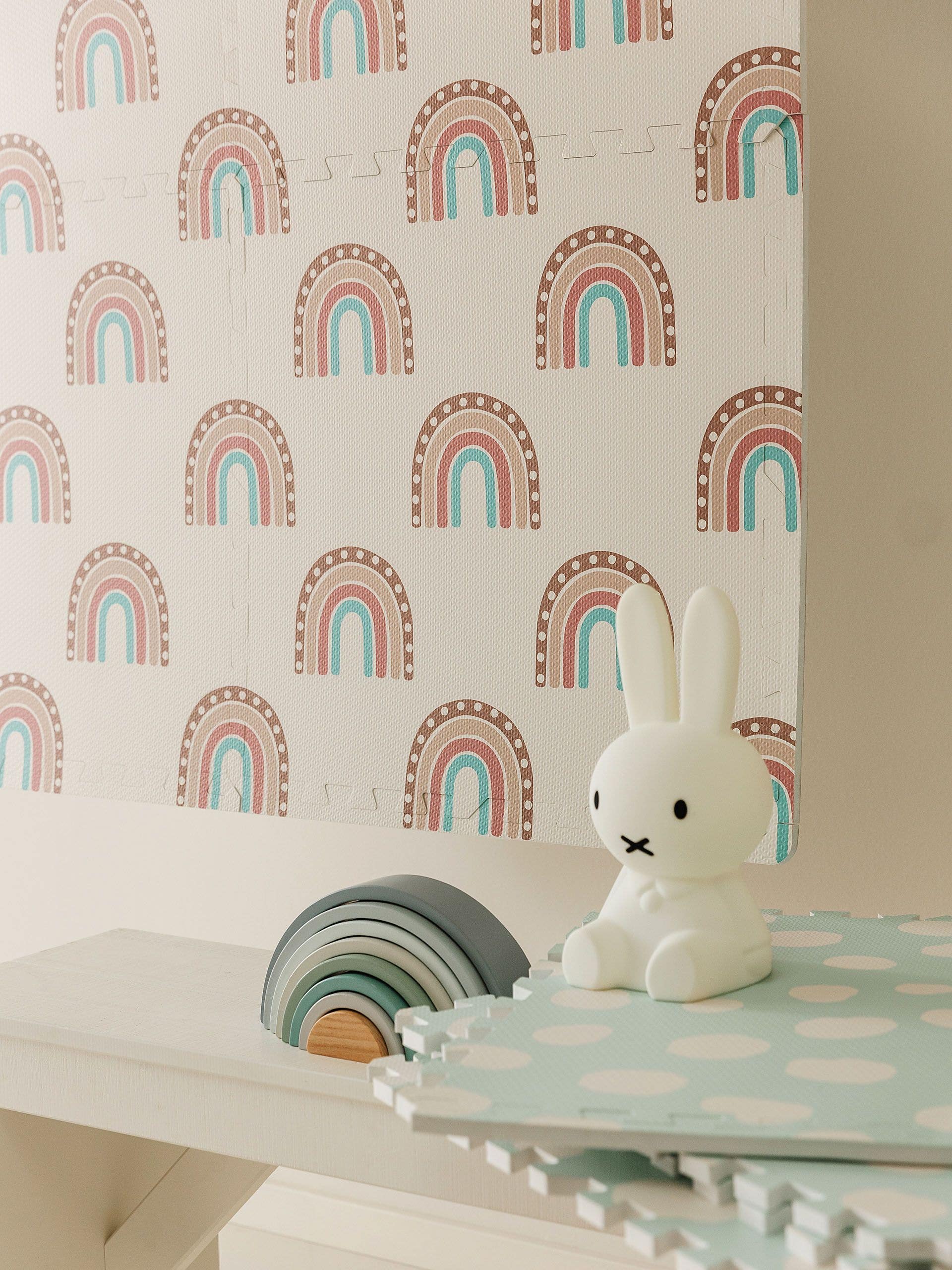 Tapis de jeu arc-en-ciel